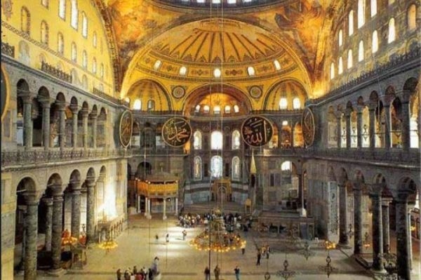Απύθμενο τουρκικό θράσος για τη λειτουργία της Αγίας Σοφίας ως τζαμί
