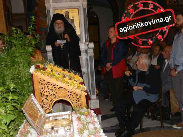 В Афинах православные верующие смогли поклониться деснице Марии Магдалины из Симонопетра (ФОТО & ВИДЕО)
