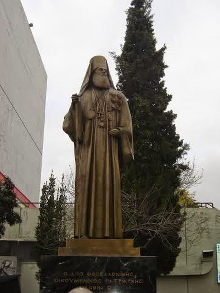 1112apo2.jpg