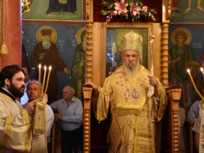 ΑΡΧΙΕΡΑΤΙΚΗ-ΘΕΙΑ-ΛΕΙΤΟΥΡΓΙΑ-ΣΤΗΝ-ΑΙΓΑΝΗ-2-1140x855.jpg