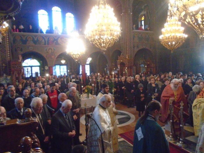 19. Th. Leitourgia - Ag. Taxiarxis Xalkidos 22.11.2015  003.JPG