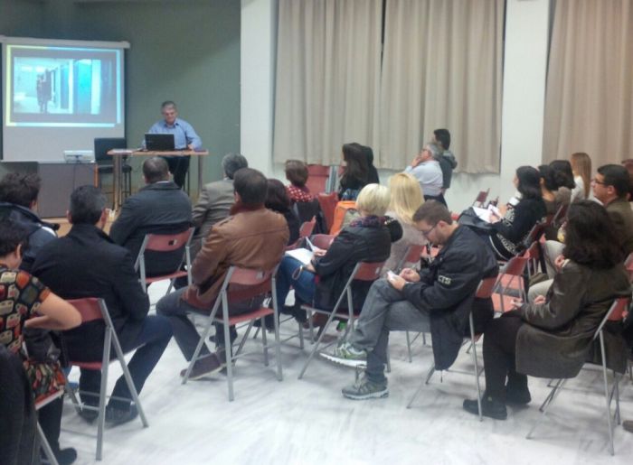 Ekdilosi gia krisi sto Sxoleio 12.11.2015 001.JPG