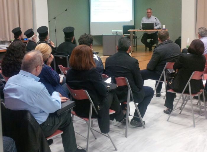 Ekdilosi gia krisi sto Sxoleio 12.11.2015 004.JPG