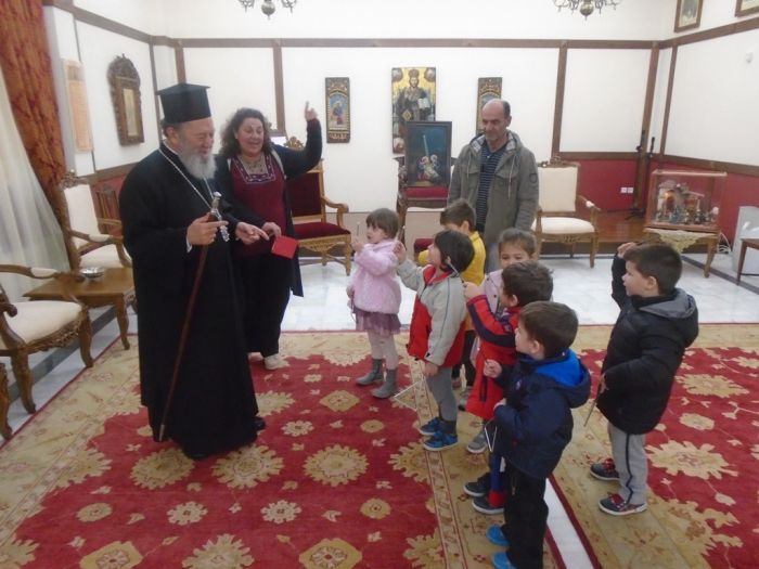 1os Paidikos Stathmos Xalkidos 23.12.2015.JPG