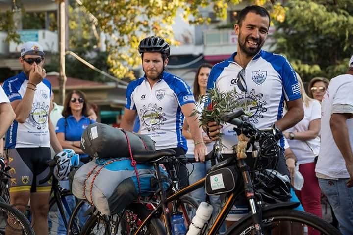 Κίνημα αγάπης η ποδηλατάδα Κων/πολη-Ηράκλειο για τα παιδιά με αναπηρία (ΦΩΤΟ)