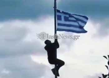 Κρήτη: Μαζική στήριξη στον μαθητή που αποβλήθηκε γιατί ύψωσε τη σημαία