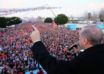 OSMANIYE, TURKEY - FEBRUARY 24: President of Turkey and Leader of Turkey's ruling Justice and Development (AK) Party Recep Tayyip Erdogan addresses the crowd ahead of the 6th ordinary provincial congress of Turkey's ruling AK Party in Osmaniye, Turkey on February 24, 2018. (Photo by Kayhan Ozer/Anadolu Agency/Getty Images)