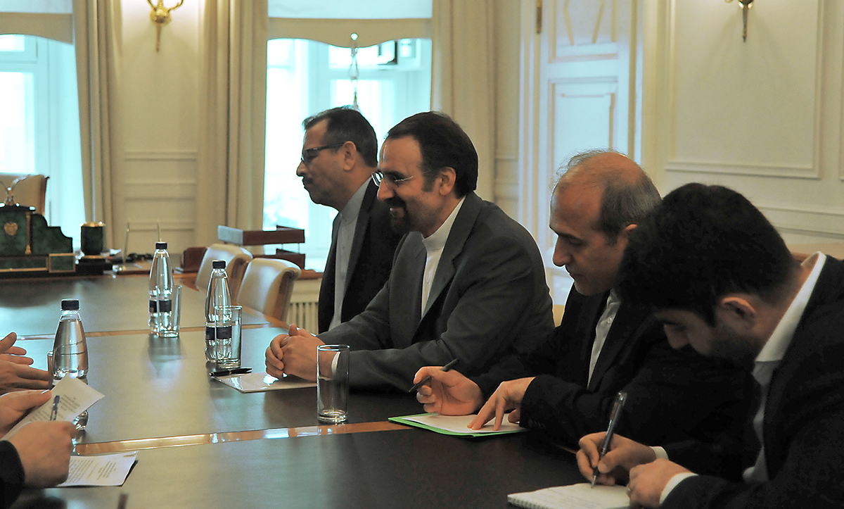 Συνάντηση του Βολοκολάμσκ Ιλαρίωνα με τον Πρέσβη του Ιράν στη Ρωσία (ΦΩΤΟ)