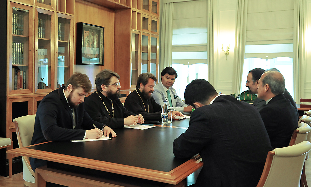 Συνάντηση του Βολοκολάμσκ Ιλαρίωνα με τον Πρέσβη του Ιράν στη Ρωσία (ΦΩΤΟ)