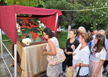 Πλήθος πιστών στο Ιερό Προσκύνημα Μεταμορφώσεως του Σωτήρος Κουρτικίου