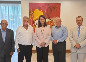 Συνάντηση Κεραμέως με το Προεδρείο του Κεντρικού Ισραηλιτικού Συμβουλίου Ελλάδος