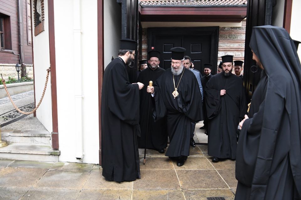 ΦΑΝΑΡΙ : Με κωδωνοκρουσίες υποδέχτηκαν τον Αρχιεπίσκοπο Κύπρου -Συλλείτουργο με Βαρθολομαίο