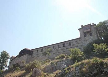 Γρεβενά: Πανηγυρίζει η Ιερά Μονή Αγίου Νικάνορα Ζάβορδας - Το πρόγραμμα Ακολουθιών