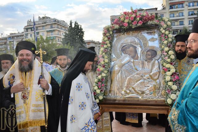Θεσσαλονίκη: Υποδοχή της Παναγίας Παραμυθίας στον Άγιο Δημήτριο