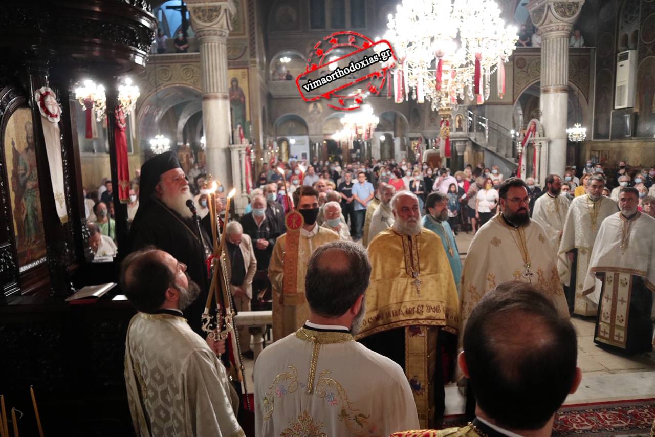 Πλήθη λαού στα Πατήσια για τον Άγιο Λουκά τον Ευαγγελιστή - Δανιήλ και Φιλόθεος στις χοροστασίες