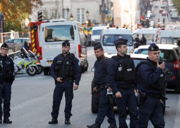 Μακελειό στην Γαλλία! Εξτρεμιστής μουσουλμάνος αποκεφάλισε άνδρα και γυναίκα σε εκκλησία (ΦΩΤΟ & ΒΙΝΤΕΟ)