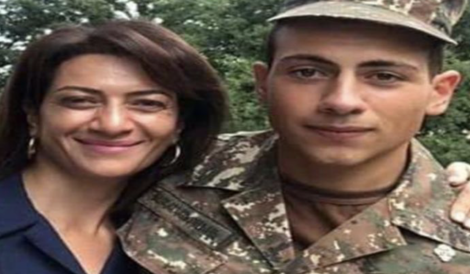 Αρμενία: Συγκλονίζει η γυναίκα του πρωθυπουργού - Η στρατιωτική στολή και το μήνυμα στο γιό της που πολεμά