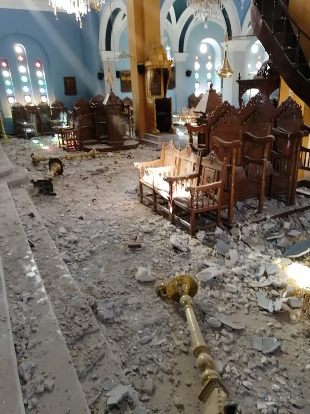 Σάμος: Διασώζουν Ιερά Κειμήλια από τους ναούς από τον καταστροφικό σεισμό