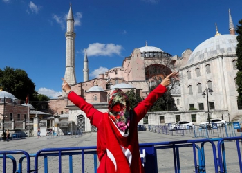 Ο "νταλκάς" των Τούρκων! Το 82% έκρινε ως σημαντικότερο γεγονός την μετατροπή της Αγιάς Σοφίας σε τζαμί