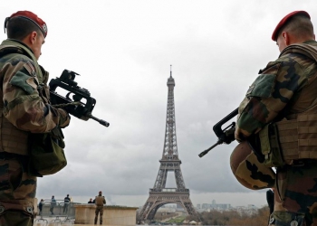 Γάλλοι Στρατηγοί "ξεσηκώνονται"... - Ζητούν στρατιωτικό νόμο για την ισλαμιστική βία