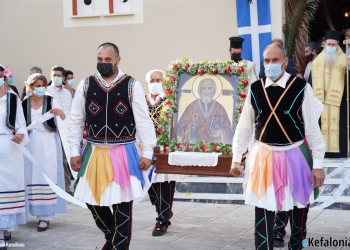 Λιτανεία και προσκύνημα στο κελί του Αγίου Παναγή Μπασιά στο Ληξούρι