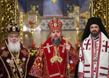 Ο Έξαρχος του Οικουμενικού Πατριάρχη συλλειτούργησε με τον Μητροπολίτη Κιέβου