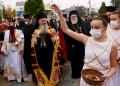 Ενθρόνιση μητροπολίτη Περιστερίου: Κλήρος και λαός υποδέχτηκαν τον Ποιμενάρχη τους