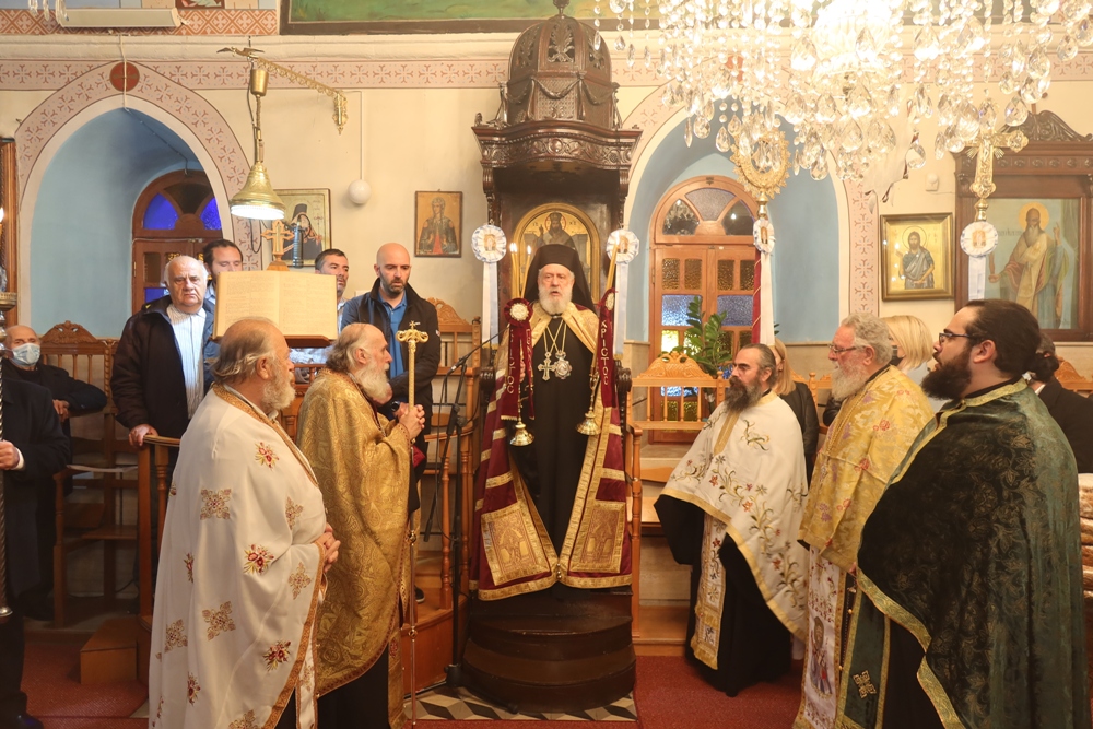 Σύρου Δωρόθεος Β΄: Πιστή τήρηση των εντολών μου και της Ιεράς Συνόδου