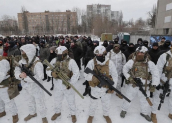 Μυρίζει "μπαρούτι" στην Ουκρανία: Υψηλός ο κίνδυνος ρωσικής εισβολής