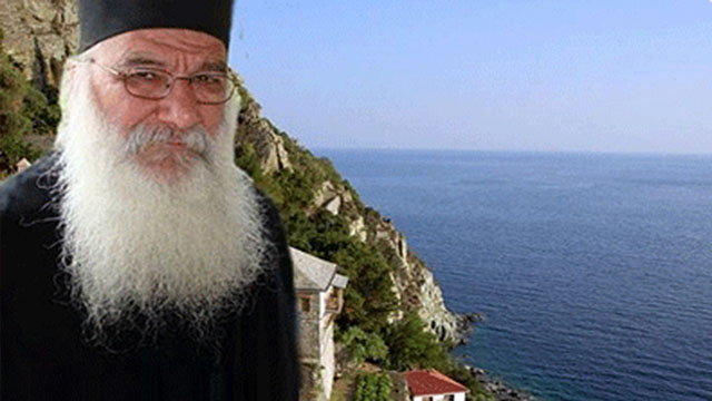 Μοναχός Μωυσής Αγιορείτης: Όποιος είναι αληθινά ταπεινός δεν έχει κανένα φόβο