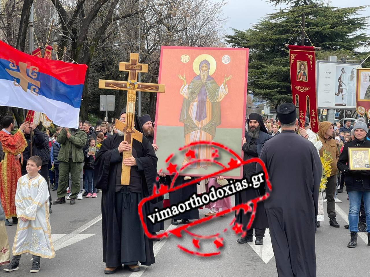 Λαοθάλλασα στην λιτανεία του Αγίου Συμεών του Μυροφόρου στην γενέτειρά του Μαυροβούνιο