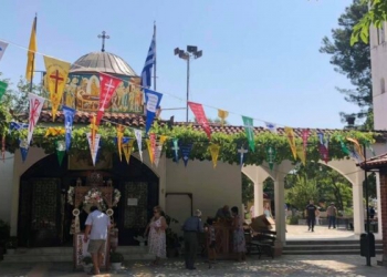 Λάρισα: Οι Χαιρετισμοί της Παναγίας κάθε Παρασκευή στην Παναγία την Αρμενιώτισσα