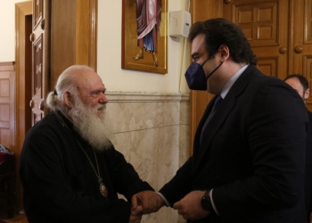 Ο Κυριάκος Πιερρακάκης επισκέφθηκε τον Αρχιεπίσκοπο Ιερώνυμο
