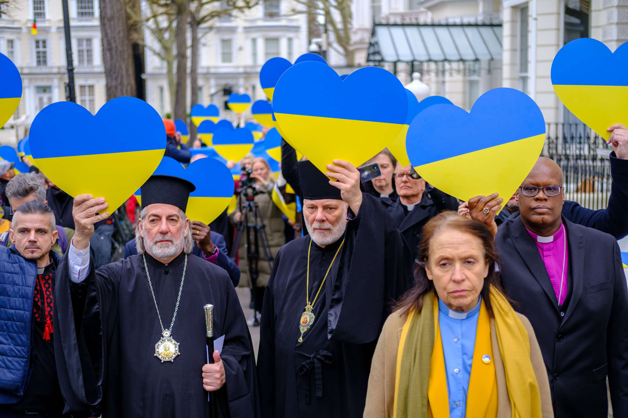 Ο Αρχιεπίσκοπος Θυατείρων σε συγκέντρωση στήριξης της Ουκρανίας