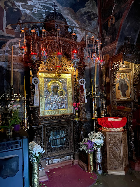 Κόνιτσα: Η Λιτανεία της θαυματουργού Εικόνας της Παναγίας στην Μονή Μολυβδοσκεπάστου