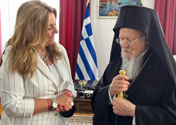Ο Πατριάρχης με την διευθύντρια του γραφείου του Πρωθυπουργού στη Θεσσαλονίκη