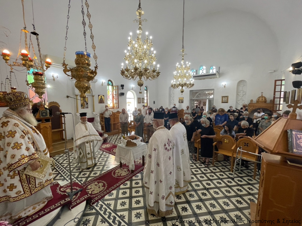 ΚΡΗΤΗ: Με λαμπρότητα πανηγύρισε ο Ιερός Ενοριακός Ναός Αγίου Παύλου Φέρμων στην Ιεράπετρα
