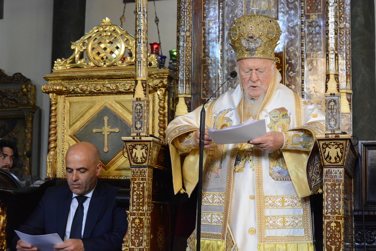 Ο Σκοπιανός Πρωθυπουργός κάλεσε τον Βαρθολομαίο να επισκεφθεί την «Βόρεια ΜΑΚΕΔΟΝΙΑ»
