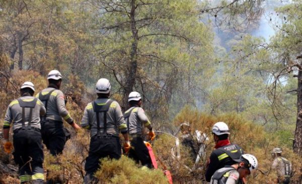 Τουρκία: Για τρίτη μέρα καίει η πυρκαγιά στη Μαρμαρίδα