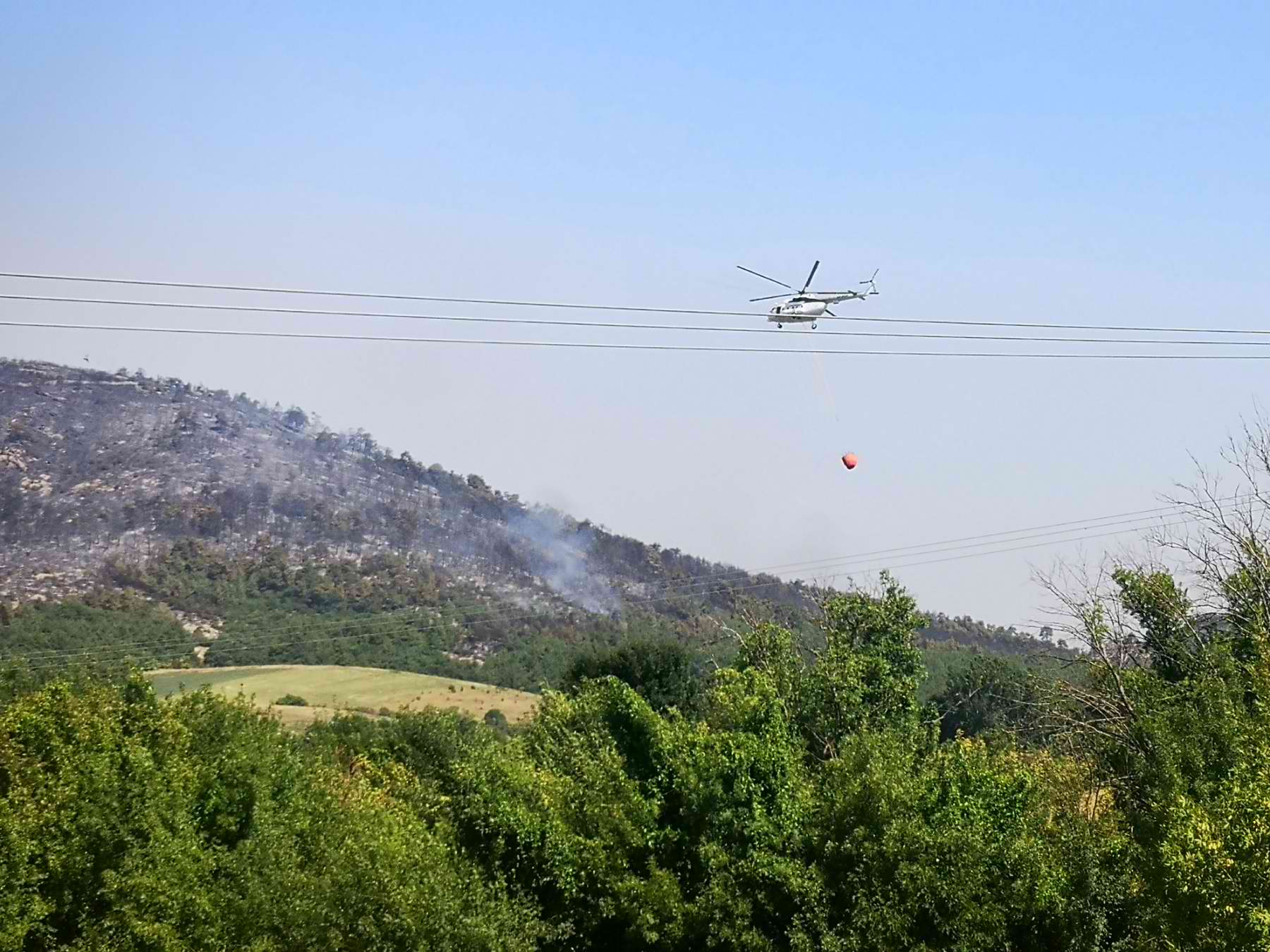 Στο περικυκλωμένο από την φωτιά και σκεπασμένο από καπνό Μοναστήρι της Δαδιάς ο Διδυμοτείχου Δαμασκηνός