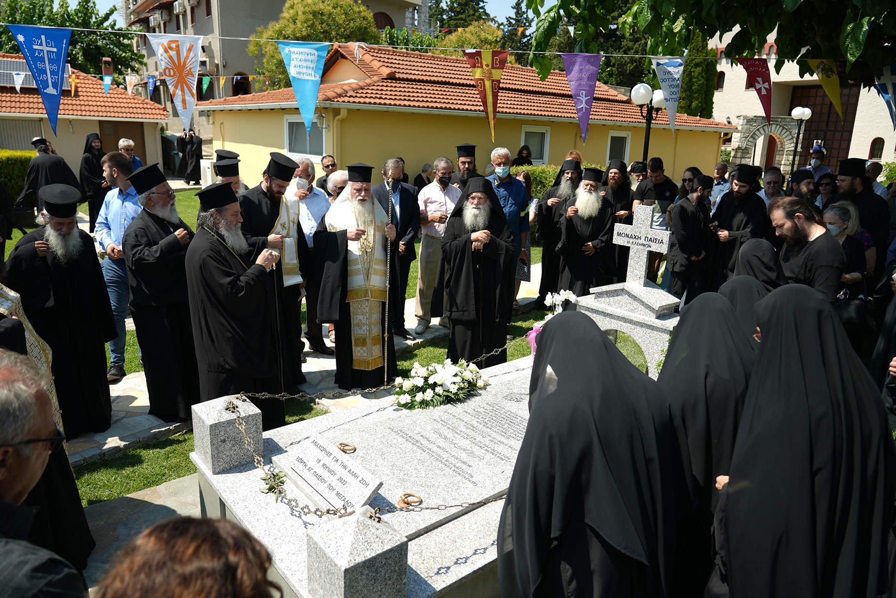 Πολυαρχιερατική Θ. Λειτουργία στο 40ήμερο μνημόσυνο της γερόντισσας Παϊσίας στο Τρίκορφο