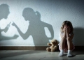Ενδοοικογενειακή βία: Γυναικοκτονίες – διαζύγια (ΒΙΝΤΕΟ)