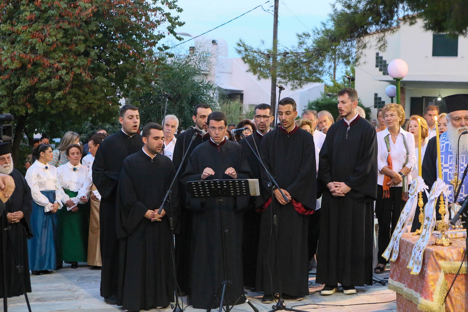 Αρχιεπίσκοπος από Αταλάντη: Μόνο έτσι μπορούμε να προχωρήσουμε