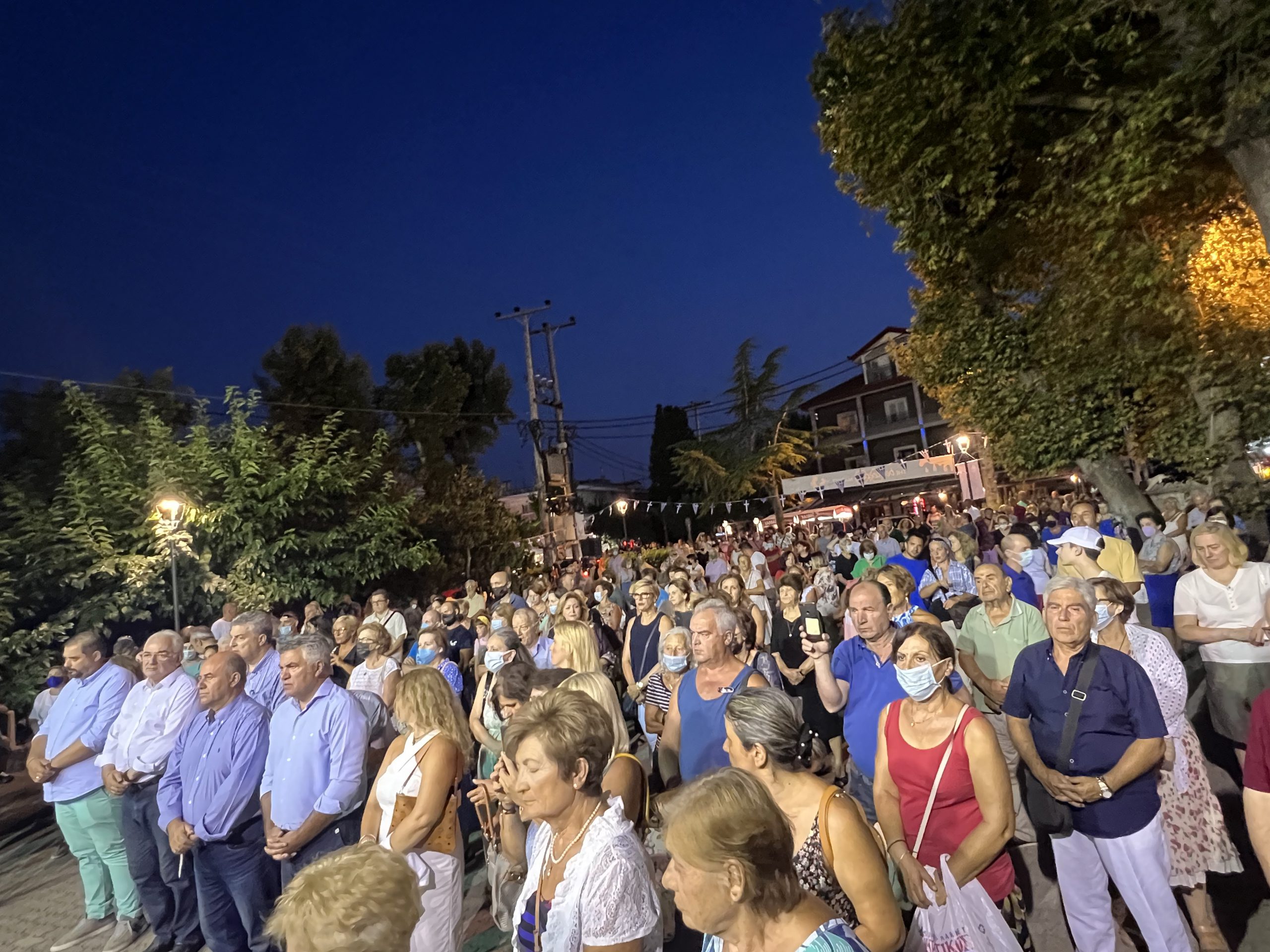 Ελληνες και Βαλνκάνιοι στη Λιτανεία της ΜΕΤΑΜΟΡΦΩΣΗΣ ΤΟΥ ΣΩΤΗΡΟΣ στον Πλαταμώνα