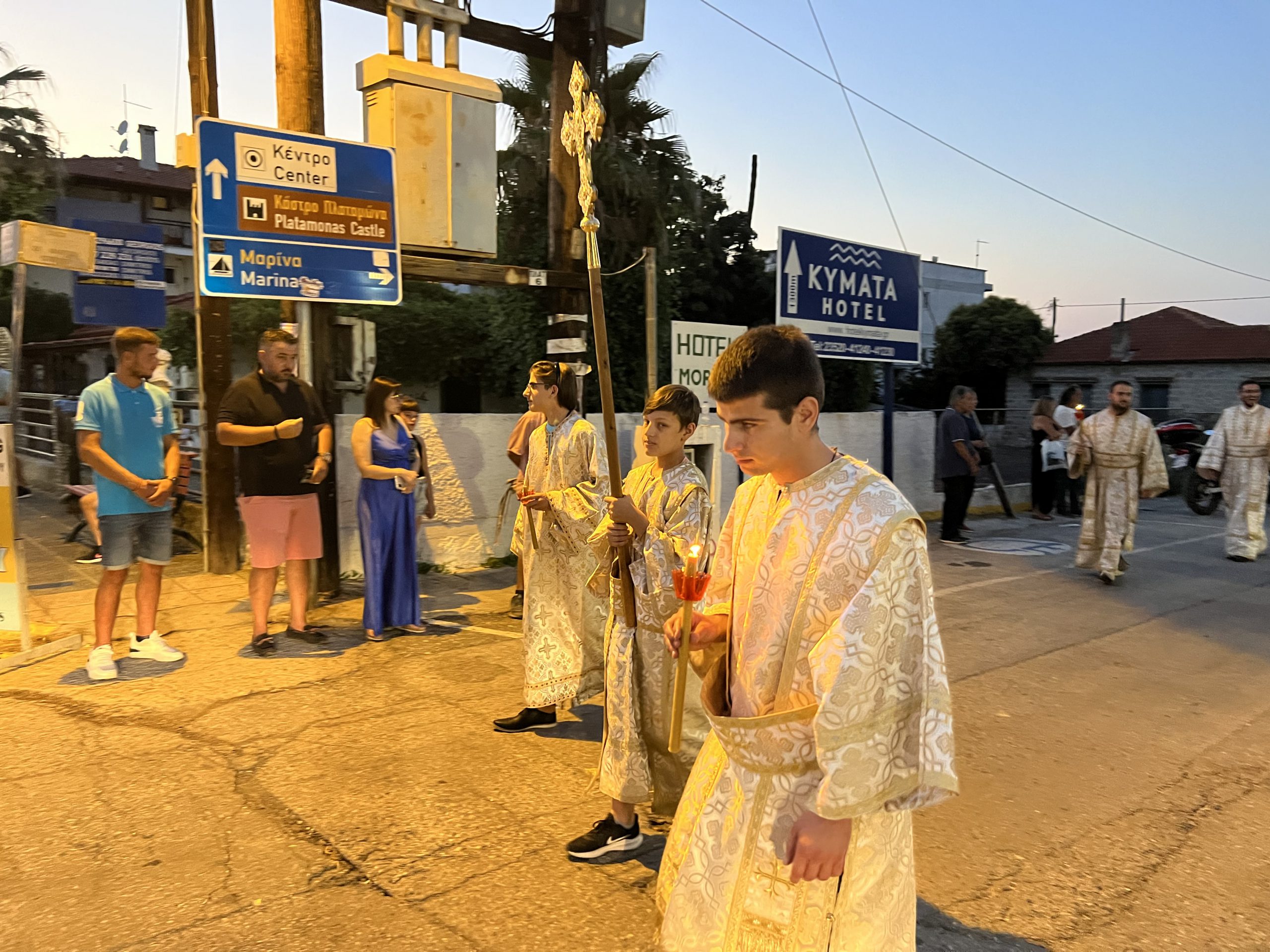 Ελληνες και Βαλνκάνιοι στη Λιτανεία της ΜΕΤΑΜΟΡΦΩΣΗΣ ΤΟΥ ΣΩΤΗΡΟΣ στον Πλαταμώνα