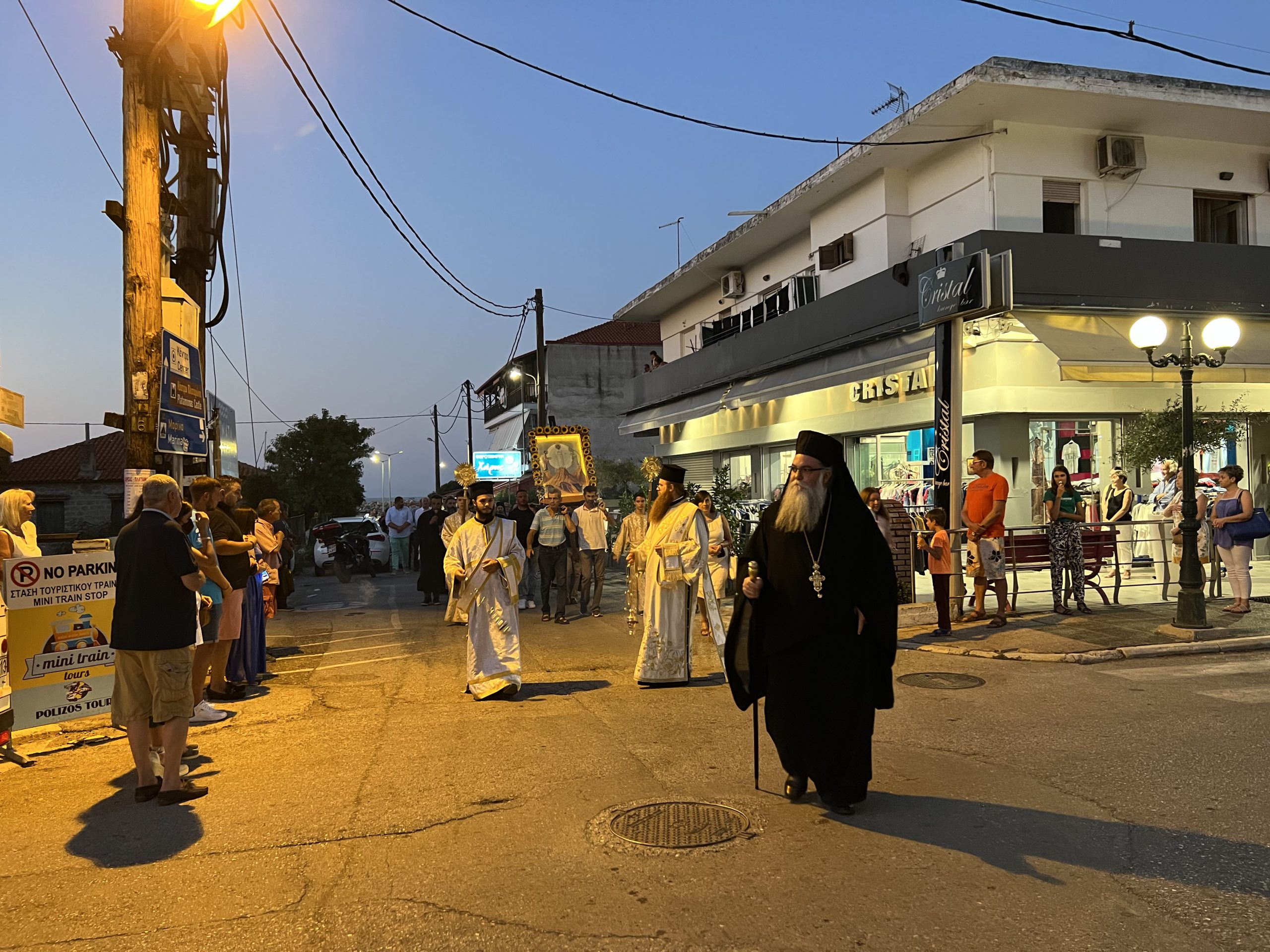 Ελληνες και Βαλνκάνιοι στη Λιτανεία της ΜΕΤΑΜΟΡΦΩΣΗΣ ΤΟΥ ΣΩΤΗΡΟΣ στον Πλαταμώνα