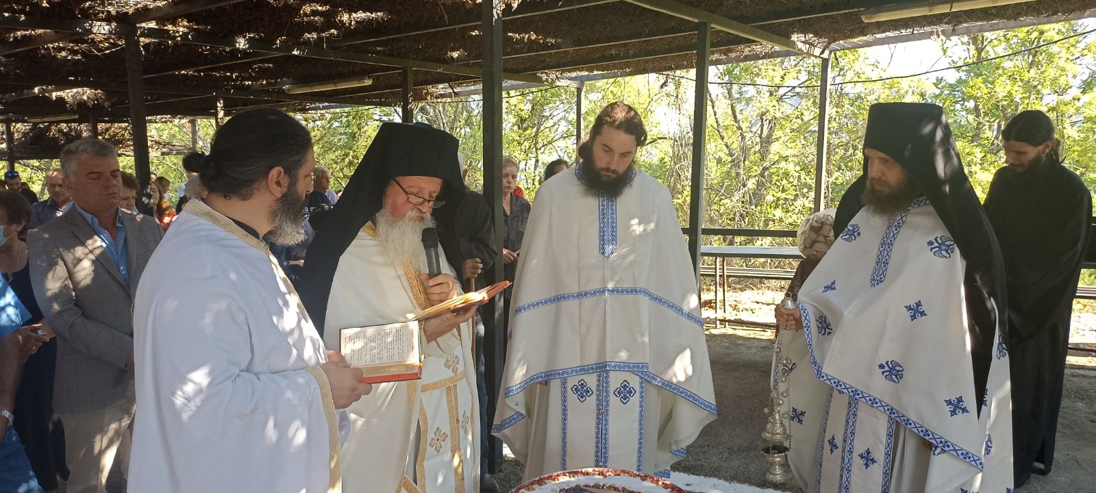 Λαμπρά πανηγύρισε φέτος η Ιερά Μονή Οσίου Νικάνορος της επαρχίας Κόνιτσας!