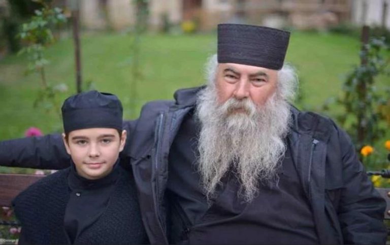 12 χρόνος έγινε Μοναχός στο Άγιον Όρος; Όλη η αλήθεια !!!