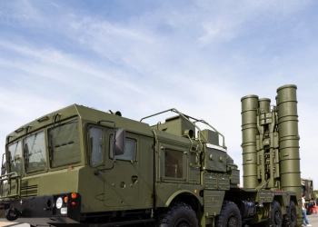 Πόλεμος στην Ουκρανία: Οι Ρώσοι μεταφέρουν πυραύλους S-300 και S-400 στα σύνορα Λευκορωσίας και Ουκρανίας - Δείτε εικόνες