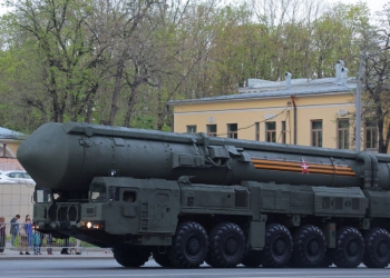 A Russian Yars intercontinental ballistic missile system drives along the street before a rehearsal for a military parade marking the anniversary of the victory over Nazi Germany in World War Two in Moscow, Russia April 27, 2023. REUTERS/Evgenia Novozhenina